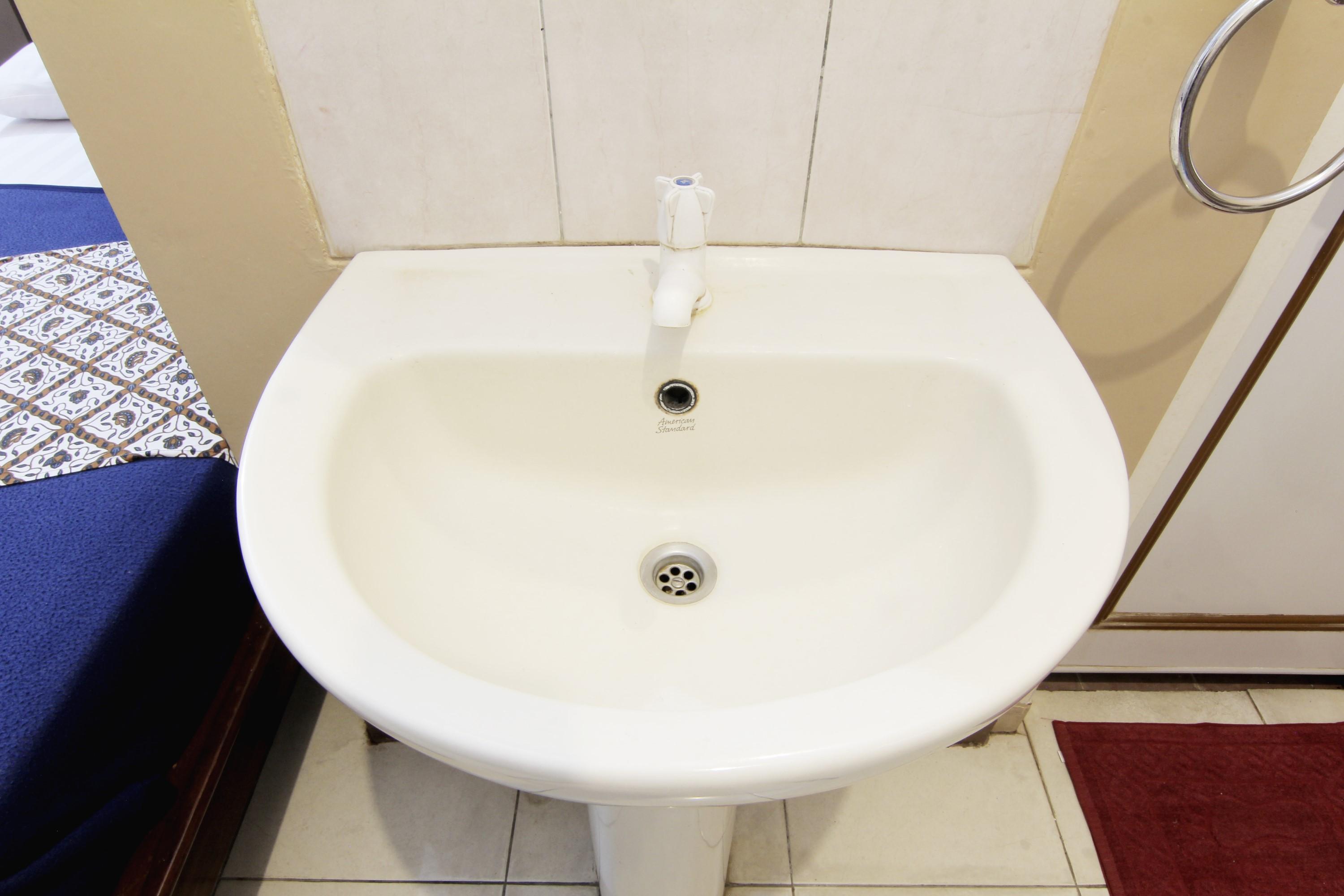 Monica Hotel Джокьякарта Экстерьер фото